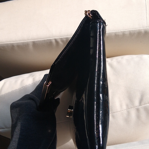 Kelly & Katie Black and Gold trim purse - Picture 9 of 11